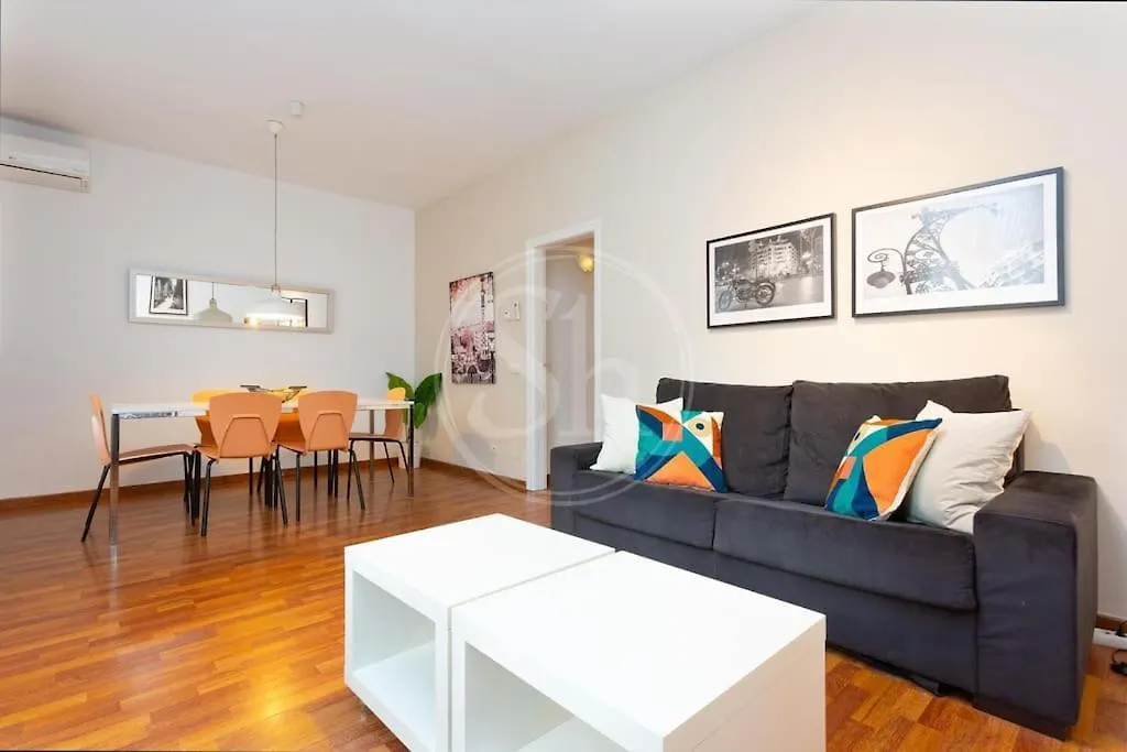 Elegante Apartamento Cerca De La Sagrada Familia I バルセロナ