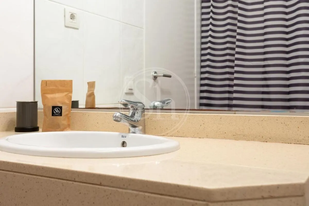 アパート Elegante Apartamento Cerca De La Sagrada Familia I バルセロナ スペイン