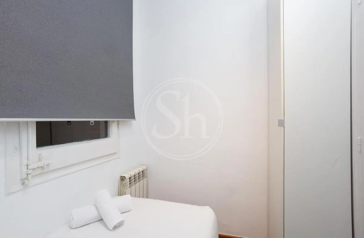 アパート Elegante Apartamento Cerca De La Sagrada Familia I バルセロナ