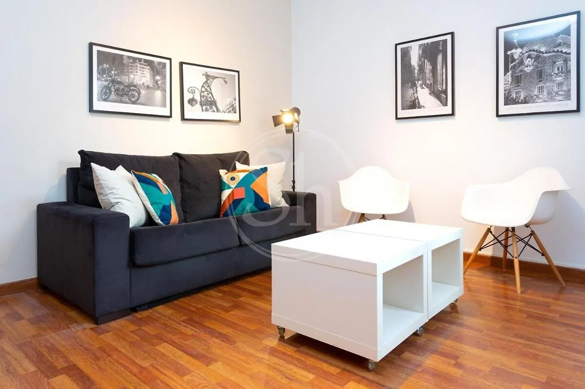 Elegante Apartamento Cerca De La Sagrada Familia I バルセロナ アパート