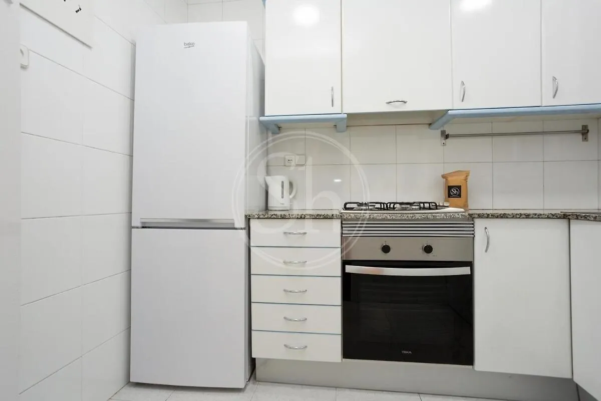 Elegante Apartamento Cerca De La Sagrada Familia I バルセロナ 0*,  スペイン